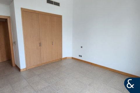 Apartment in Shoreline Apartments, Palm Jumeirah, Dubai 3 bedrooms, 207 sq.m. № 76595 - photo 14