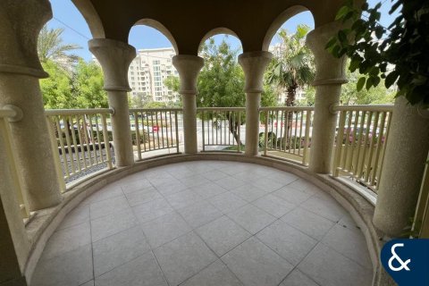 Apartment in Shoreline Apartments, Palm Jumeirah, Dubai 3 bedrooms, 207 sq.m. № 76595 - photo 23