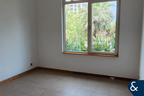 Apartment in Shoreline Apartments, Palm Jumeirah, Dubai 3 bedrooms, 207 sq.m. № 76595 - photo 12