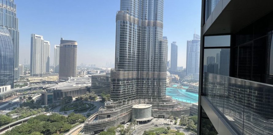 Apartment in Dubai 3 bedrooms, 165.5 sq.m. № 40210