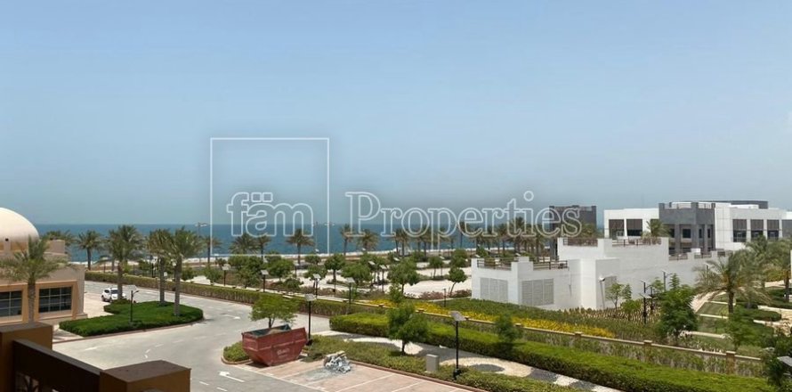 Квартира в Пальме Джумейре, Дубай, 1 спальня, 117.8м², № 40214