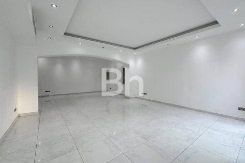 Villa in Dubai 4 bedrooms, 311 sq.m. № 22271 - photo 3