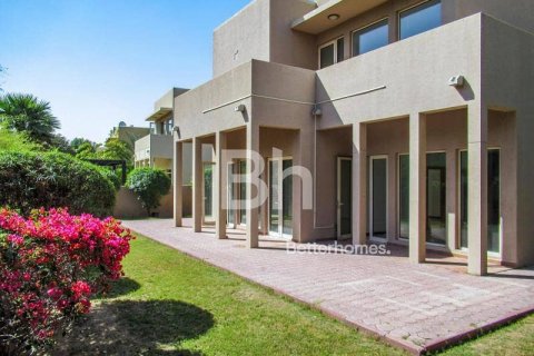 Villa à Arabian Ranches, Dubai, 3 chambres, 309 m², № 22273 - photo 2