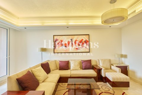 Apartment in FIVE Palm Jumeirah, Palm Jumeirah, Dubai 2 bedrooms, 163.23057100 sq.m. № 16422 - photo 8