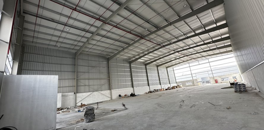 Almacén en Dubai, 1361.9 m², № 4913