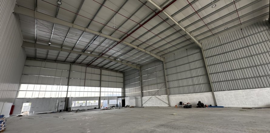 Almacén en Dubai, 2723.7 m², № 4914