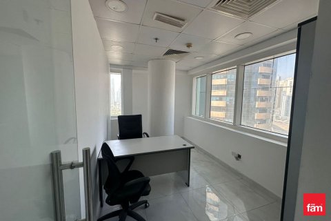 Office in Dubai 180 sq.m. № 58892 - photo 11