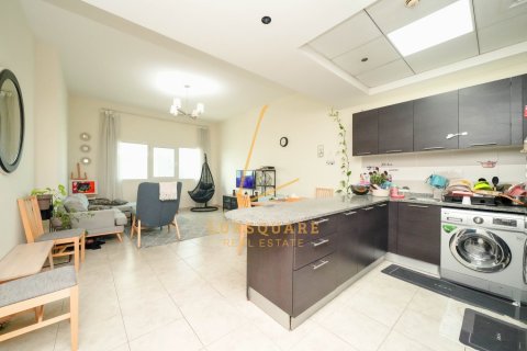 Купить квартиру в The Imperial Residence, Jumeirah Village Triangle, Дубай: 2 спальни, 103м², № 85361 - фото 9