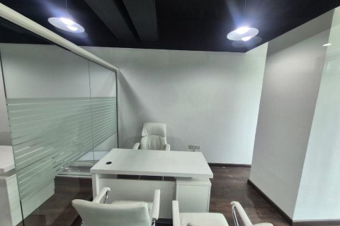 Bureau à Business Bay, Dubai, 1 salle, 62 m², № 85349 - photo 13