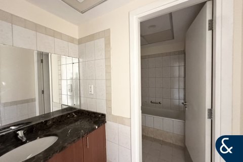 Villa in Springs 12, The Springs, Dubai 3 bedrooms, 257 sq.m. № 91551 - photo 11