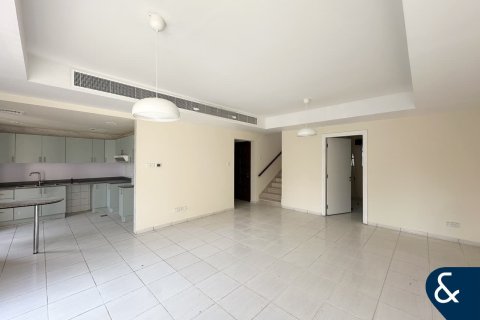 Villa in Springs 12, The Springs, Dubai 3 bedrooms, 257 sq.m. № 91551 - photo 3