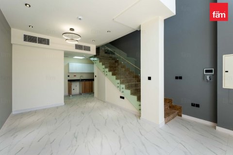 Townhouse in Dubai 1 bedroom, 70.4 sq.m. № 41510 - photo 6