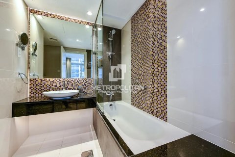 Купить квартиру в Даунтаун Дубай (Даунтаун Бурдж Дубай), Дубай: 3 спальни, 160м², № 73482 - фото 8