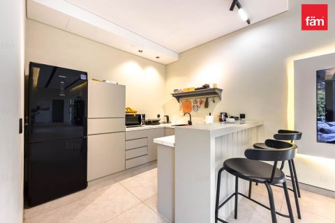 Villa en Dubai, 7 dormitorios, 1150.9 m², № 40125 - foto 11