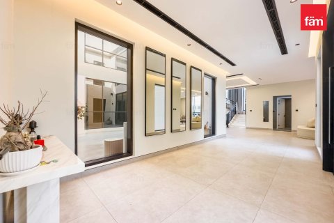 Villa en Dubai, 7 dormitorios, 1150.9 m², № 40125 - foto 17