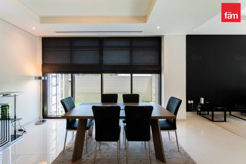 Villa en Dubai, 3 dormitorios, 325.1 m², № 40123 - foto 5