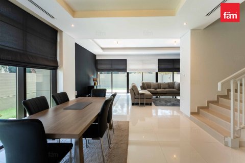 Villa en Dubai, 3 dormitorios, 325.1 m², № 40123 - foto 3
