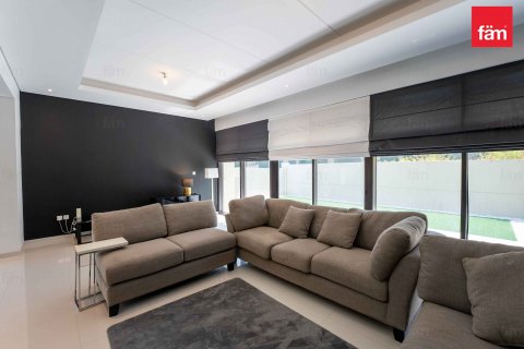 Villa en Dubai, 3 dormitorios, 325.1 m², № 40123 - foto 6