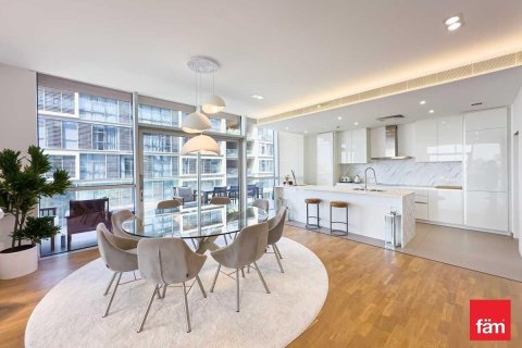 Appartement à Al Wasl, Dubai, 3 chambres, 284.2 m², № 40126 - photo 2