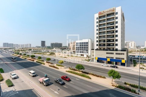 Снять в аренду квартиру в Dubai Land, Дубай: 2 спальни, 167м², № 66563 - фото 17