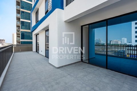 Снять в аренду квартиру в Dubai Land, Дубай: 2 спальни, 167м², № 66563 - фото 16