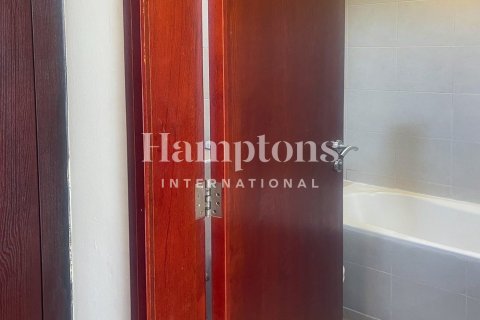 Apartment in Icon Tower 2, Jumeirah Lake Towers, Dubai 2 bedrooms, 90.06945850 sq.m. № 63580 - photo 4