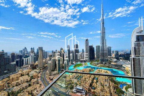 Снять в аренду квартиру в Burj Royale, Даунтаун Дубай (Даунтаун Бурдж Дубай), Дубай: 3 спальни, 127м², № 134912 - фото 2
