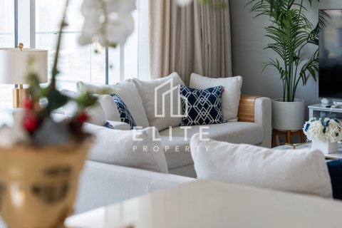 Apartment in EMAAR Beachfront, Dubai Harbour, Dubai 3 bedrooms, 179 sq.m. № 134913 - photo 24