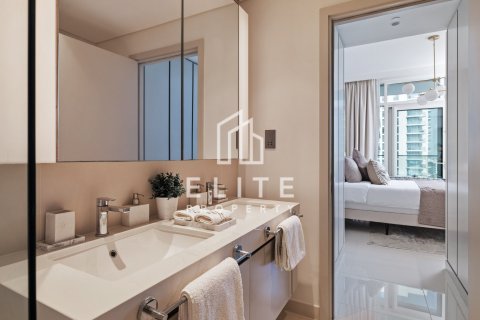 Apartment in EMAAR Beachfront, Dubai Harbour, Dubai 3 bedrooms, 179 sq.m. № 134913 - photo 3
