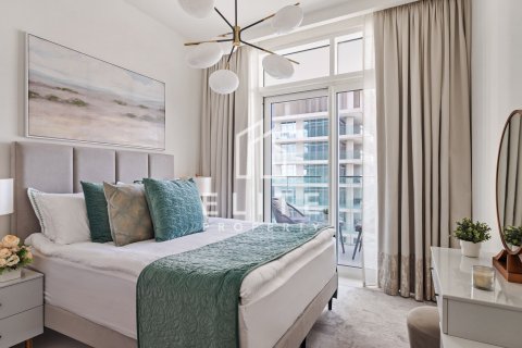 Apartment in EMAAR Beachfront, Dubai Harbour, Dubai 3 bedrooms, 179 sq.m. № 134913 - photo 9