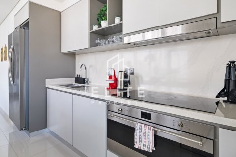 Apartment in EMAAR Beachfront, Dubai Harbour, Dubai 3 bedrooms, 179 sq.m. № 134913 - photo 25