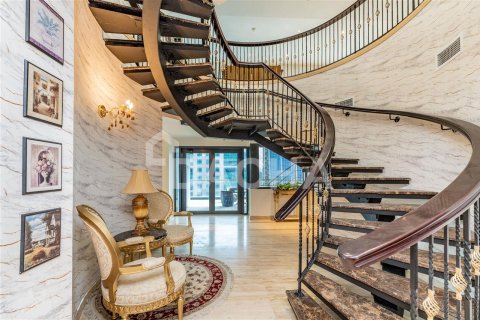 Penthouse in Jumeirah Lake Towers, Dubai 5 bedrooms, 573 sq.m. № 6935 - photo 3