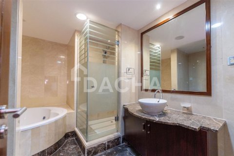 Penthouse in Jumeirah Lake Towers, Dubai 5 bedrooms, 573 sq.m. № 6935 - photo 15