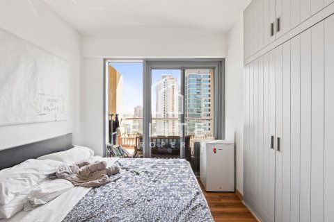 Appartement à Golf Towers, The Views, Dubai, 2 chambres, 131 m², № 85548 - photo 3