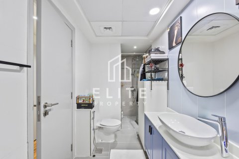 Appartement à Golf Towers, The Views, Dubai, 2 chambres, 131 m², № 85548 - photo 19