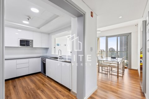 Appartement à Golf Towers, The Views, Dubai, 2 chambres, 131 m², № 85548 - photo 15