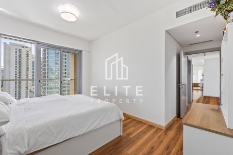 Appartement à Golf Towers, The Views, Dubai, 2 chambres, 131 m², № 85548 - photo 12