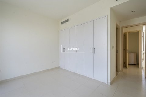 Villa en Dubai, 3 dormitorios, 282.6 m², № 42759 - foto 5