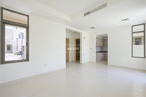 Villa en Dubai, 3 dormitorios, 282.6 m², № 42759 - foto 2