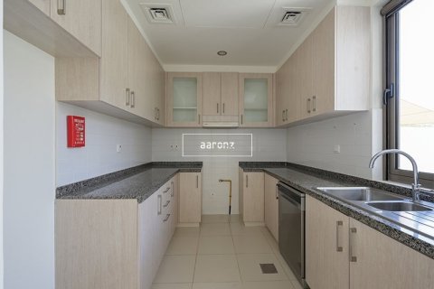 Villa en Dubai, 3 dormitorios, 282.6 m², № 42759 - foto 11