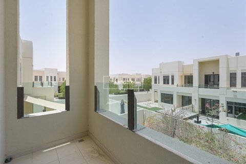 Villa en Dubai, 3 dormitorios, 282.6 m², № 42759 - foto 15