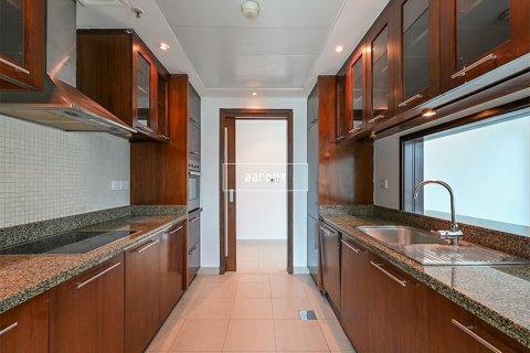 Apartment in Dubai Marina, Dubai 2 bedrooms, 130.5 sq.m. № 42769 - photo 10