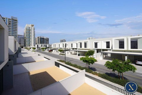 Townhouse in Murooj Al Furjan, Al Furjan, Dubai 4 bedrooms, 229 sq.m. № 46190 - photo 12