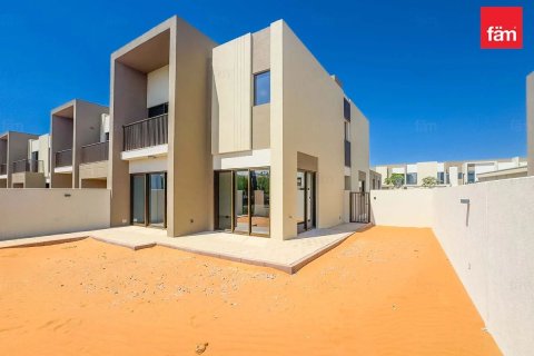 Adosado en Dubai, 4 dormitorios, 238.4 m², № 10949 - foto 1