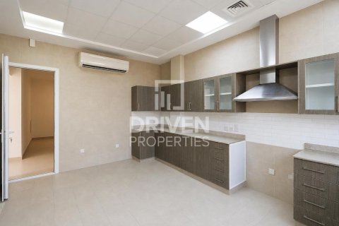 Villa in Mirdif Villas, Mirdif, Dubai 4 bedrooms, 1532.99 sq.m. № 126421 - photo 17