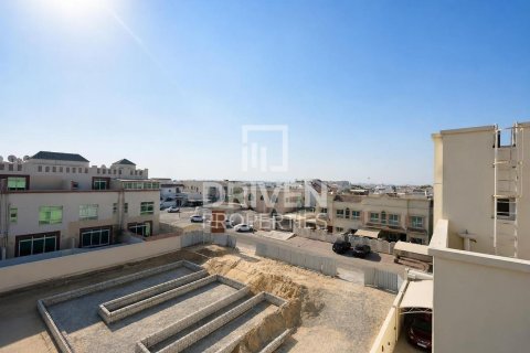 Villa in Mirdif Villas, Mirdif, Dubai 4 bedrooms, 1532.99 sq.m. № 126421 - photo 27