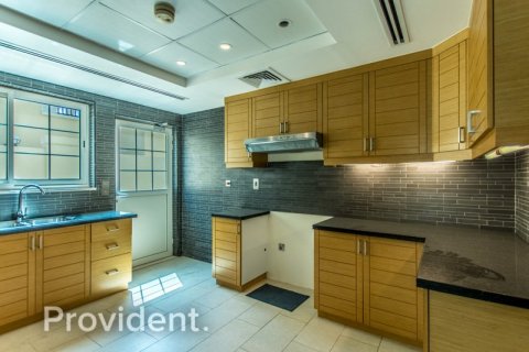 Villa à Jumeirah Park, Dubai, 4 chambres, 510 m², № 3185 - photo 10