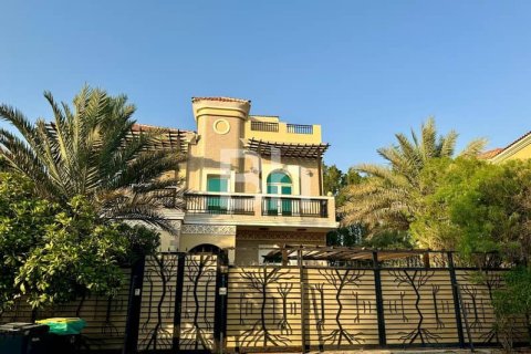 Villa en The Villa, Dubai, 4 dormitorios, 561 m², № 22202 - foto 3