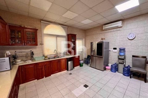 Villa en The Villa, Dubai, 4 dormitorios, 561 m², № 22202 - foto 11