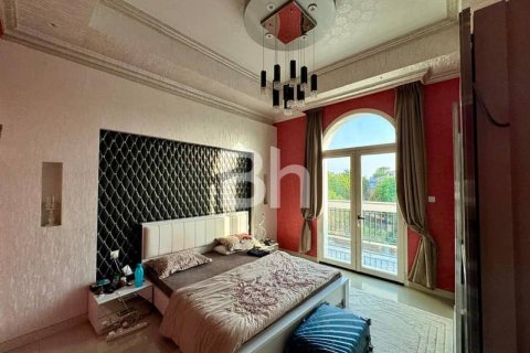 Villa en The Villa, Dubai, 4 dormitorios, 561 m², № 22202 - foto 5